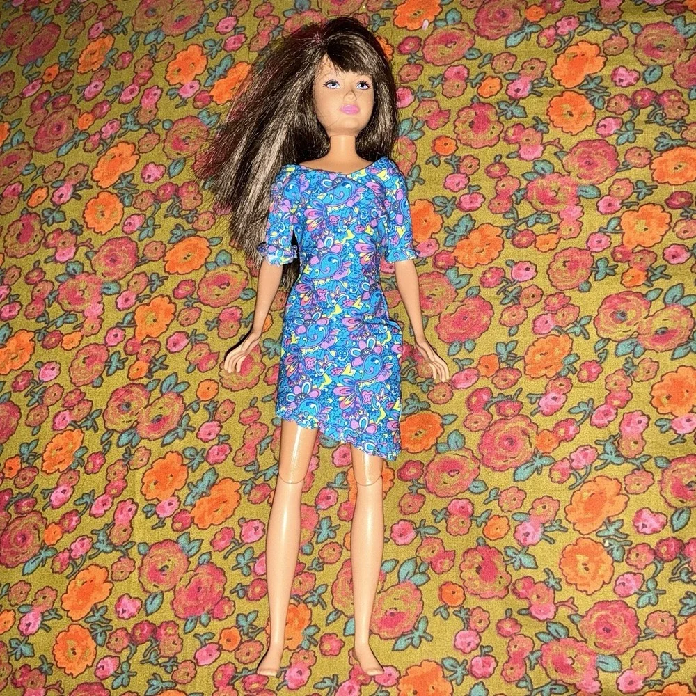 Barbie Sister Teen Skipper Brunette Pink Hair Doll Jointed Leg Articulated Dress
